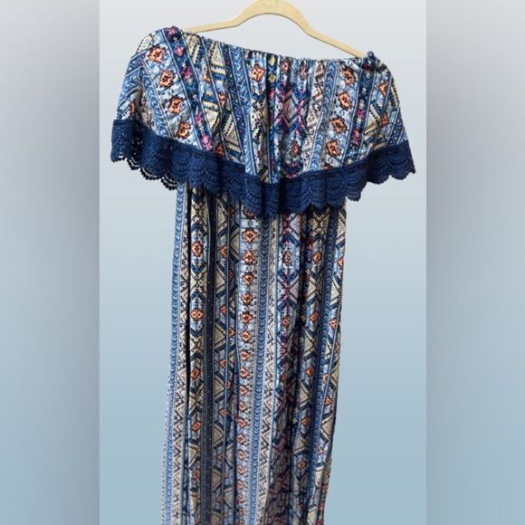 Bohemian Maxi Dress with Lace Trim - Picture 1 of 3